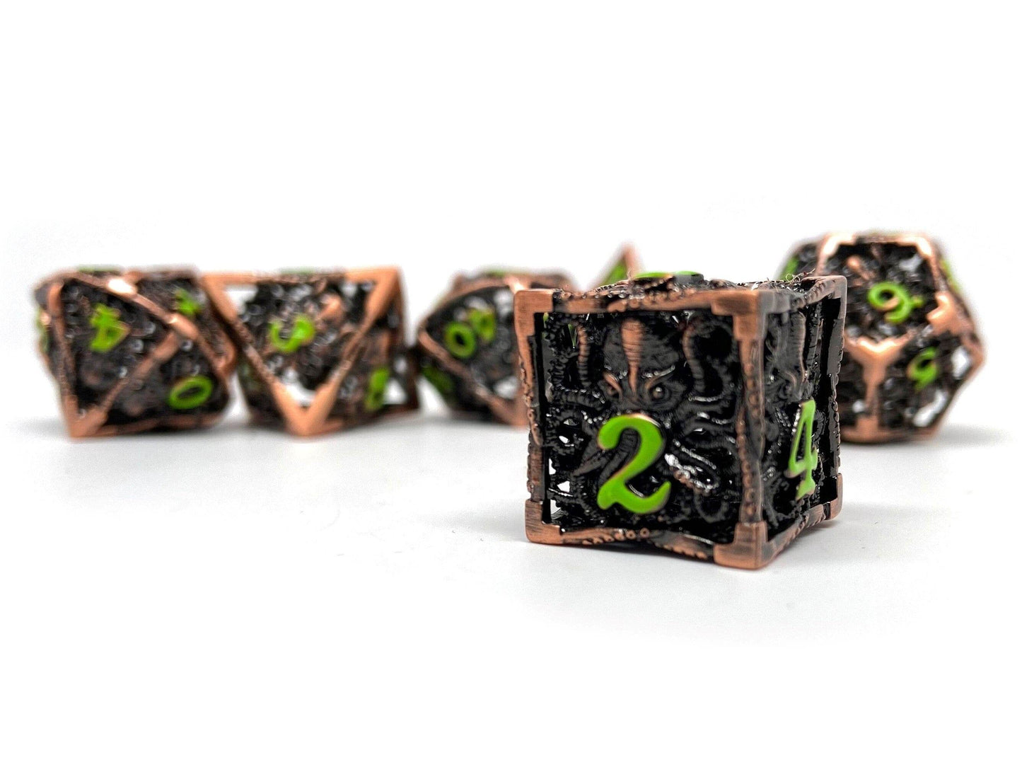Hollow Metal Copper Cthulhu Dice Set - Green Numbering - 