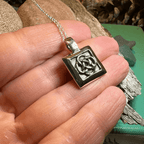 Dara Knot Necklace - 