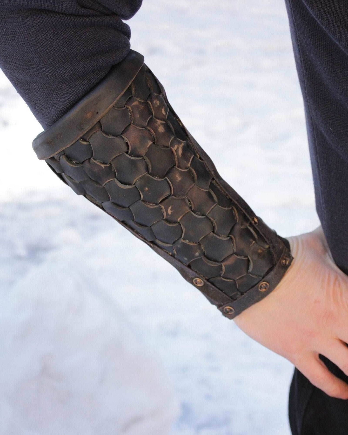 Celtic leather bracers - Black (like foto) / For one hand
