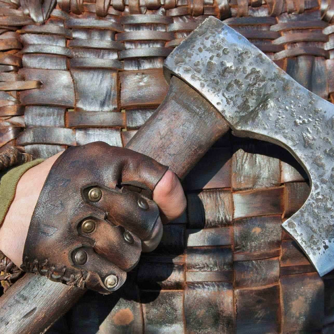 Floki battle leather glove - one right-hand glove / Brown (as on photo)