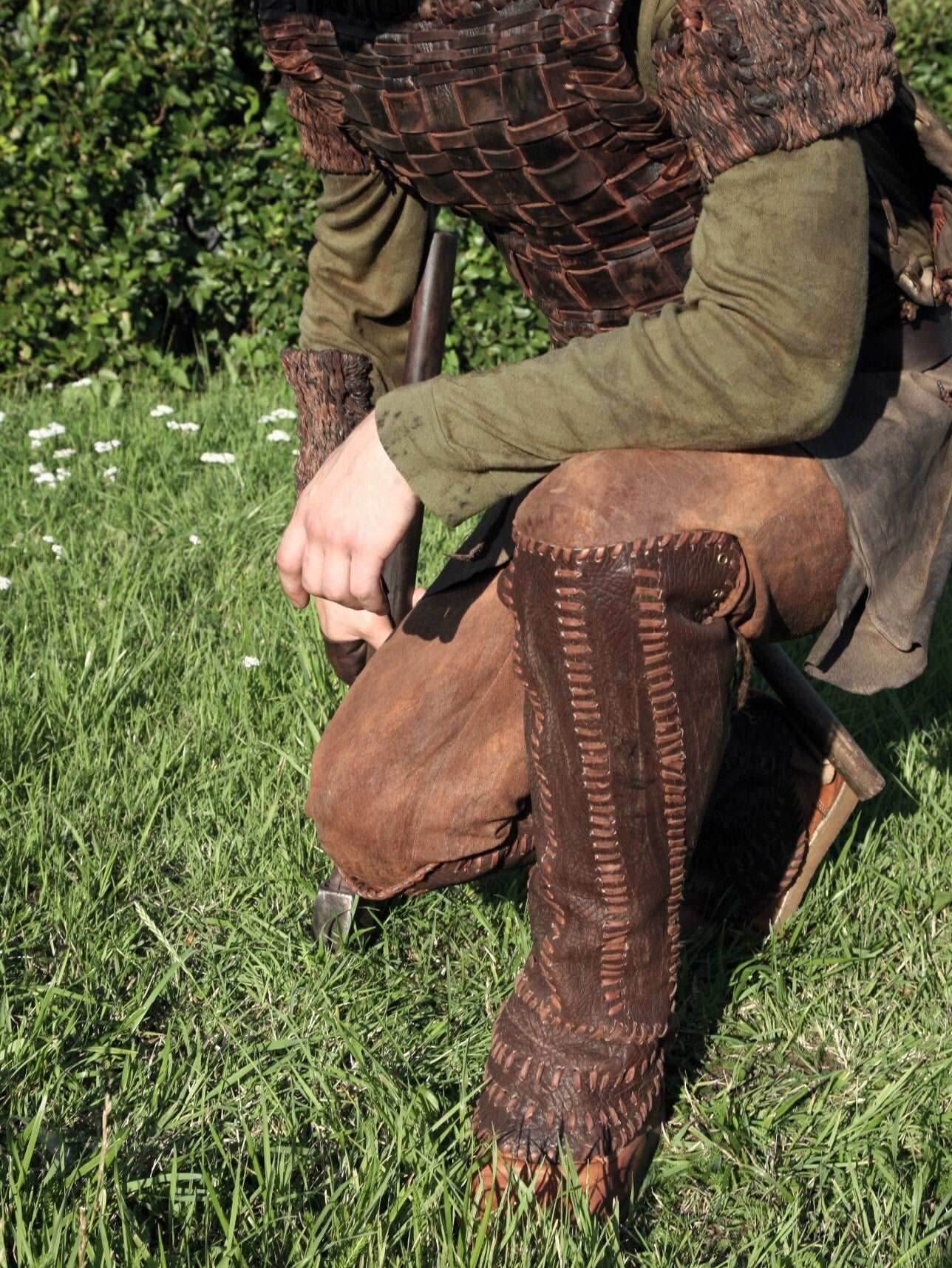 Floki leather shin guards (Vikings) - brown (lie photo) / S