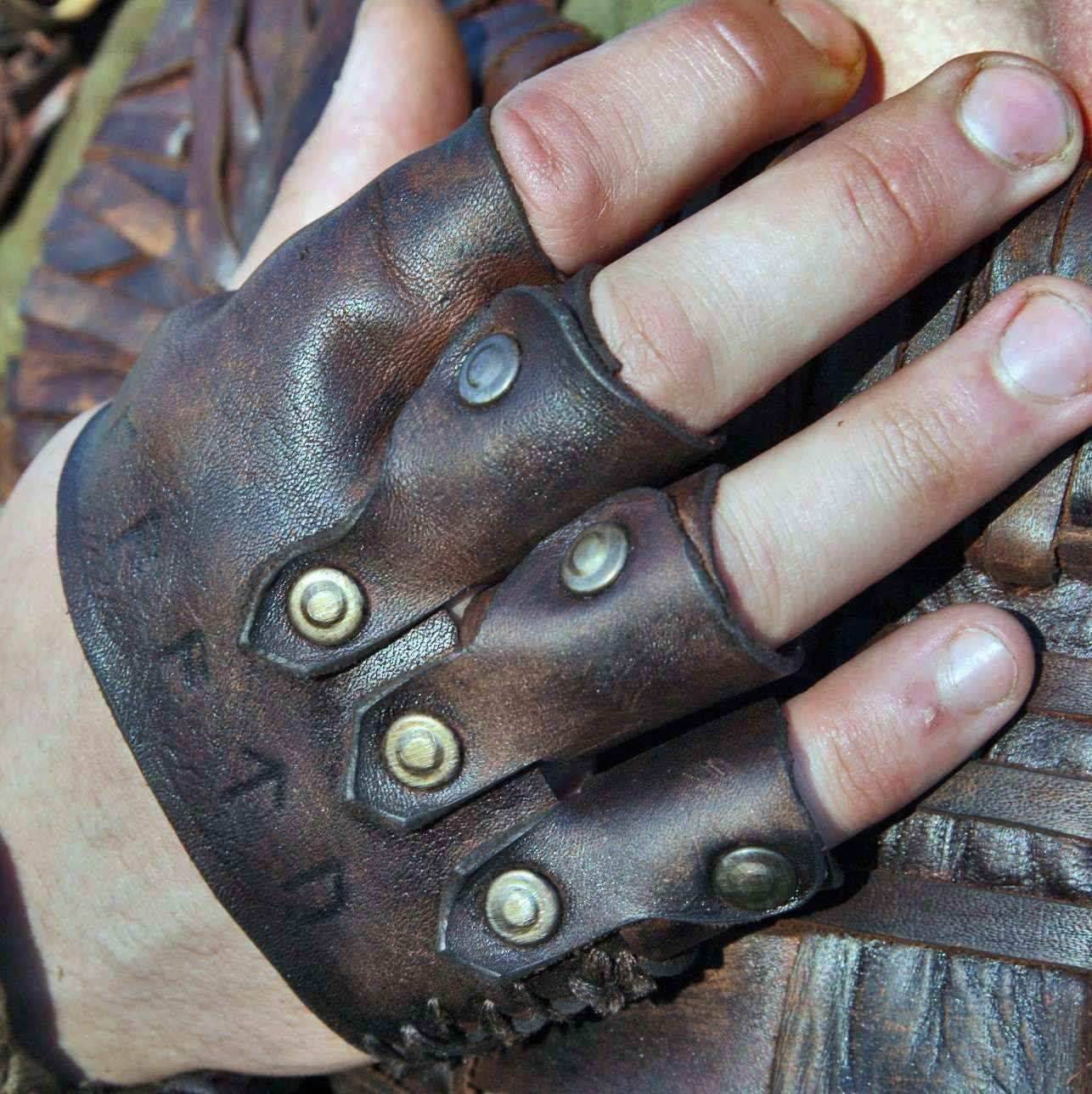 Floki battle leather glove - one right-hand glove / Brown (as on photo)