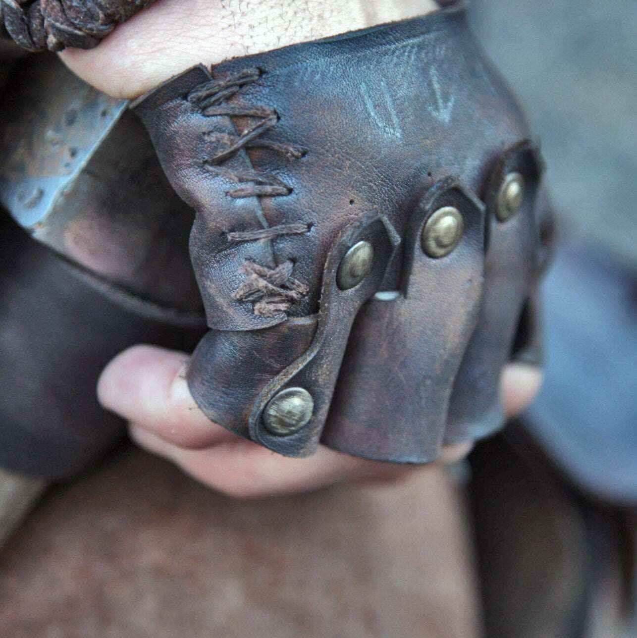 Floki battle leather glove - one right-hand glove / Brown (as on photo)