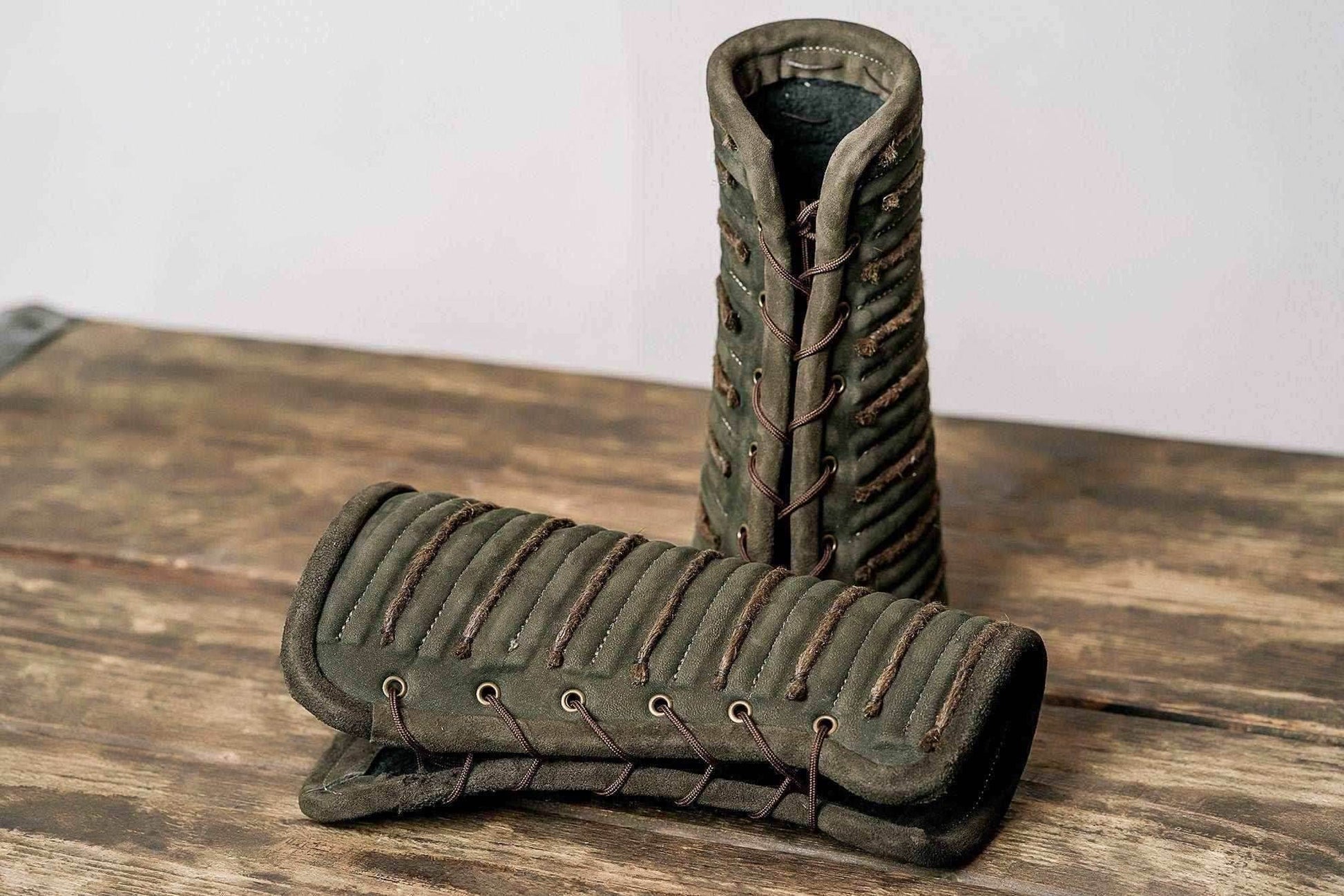 Green leather bracers - for one hand