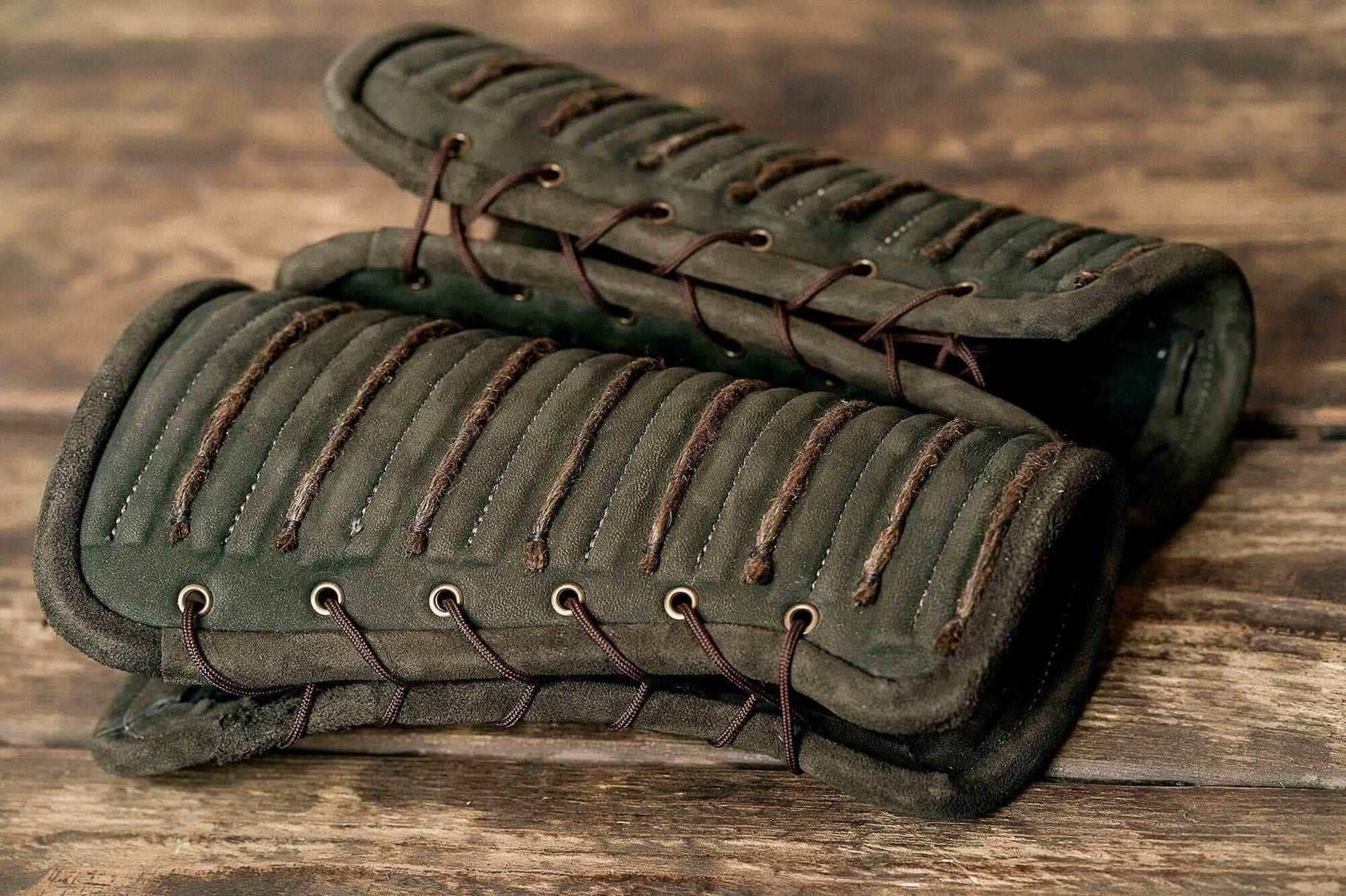 Green leather bracers - for one hand