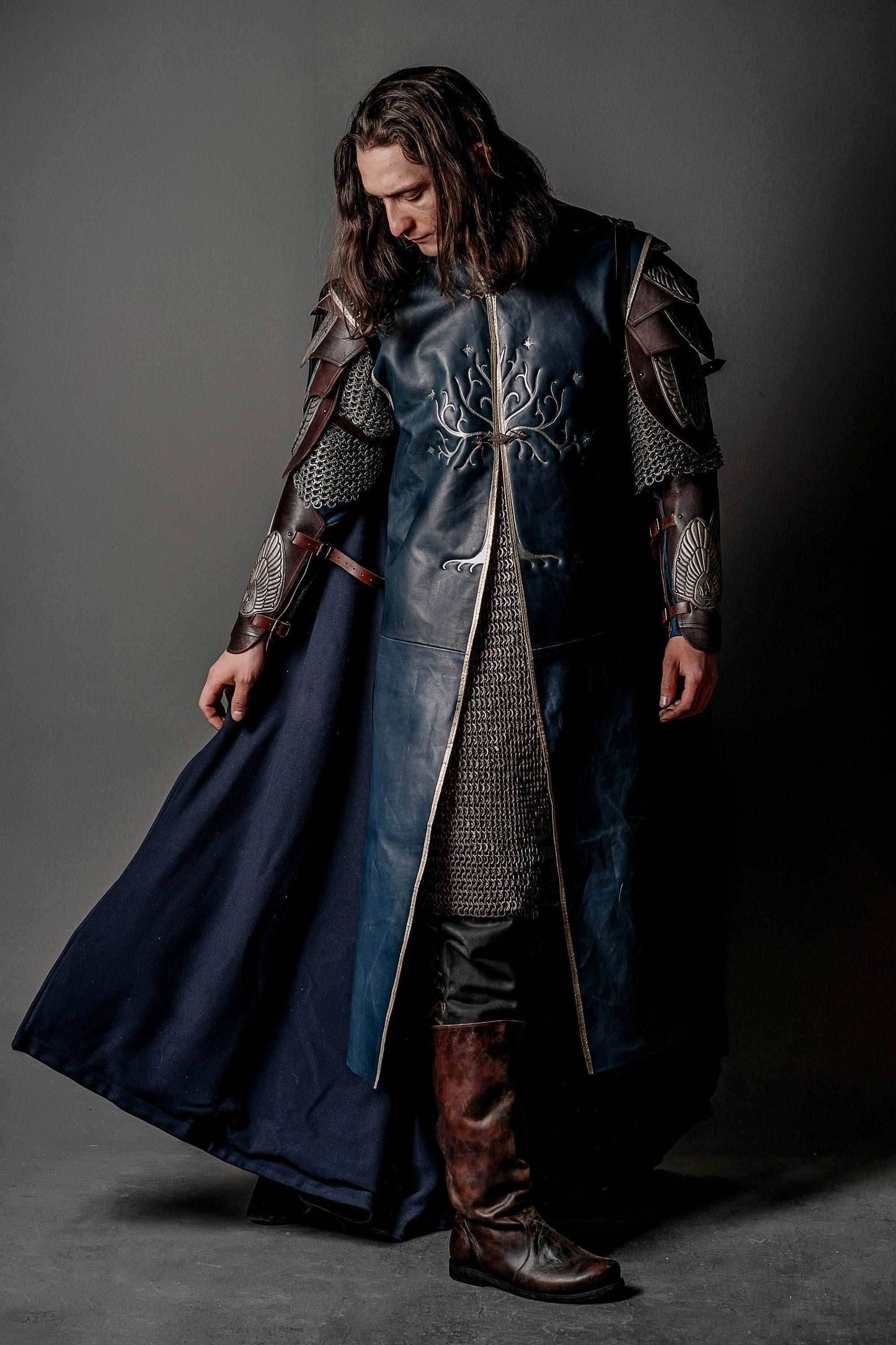 Aragorn king royal blue vest (Lord of the Rings) - S