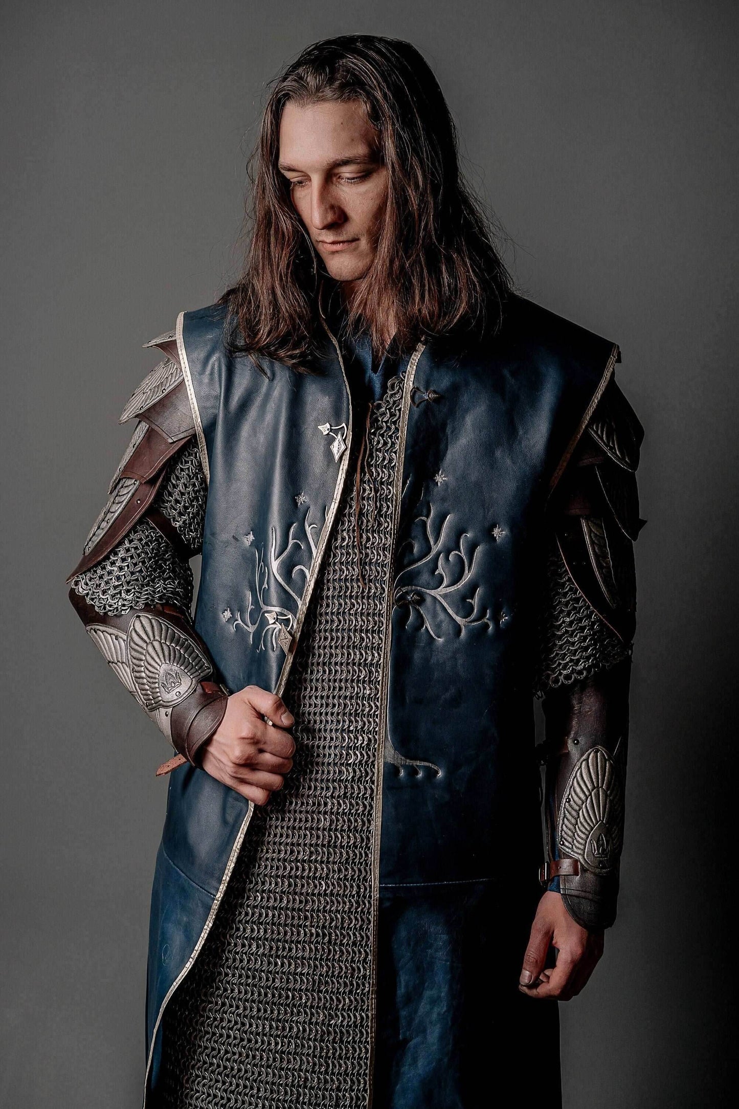 Aragorn king royal blue vest (Lord of the Rings) - S