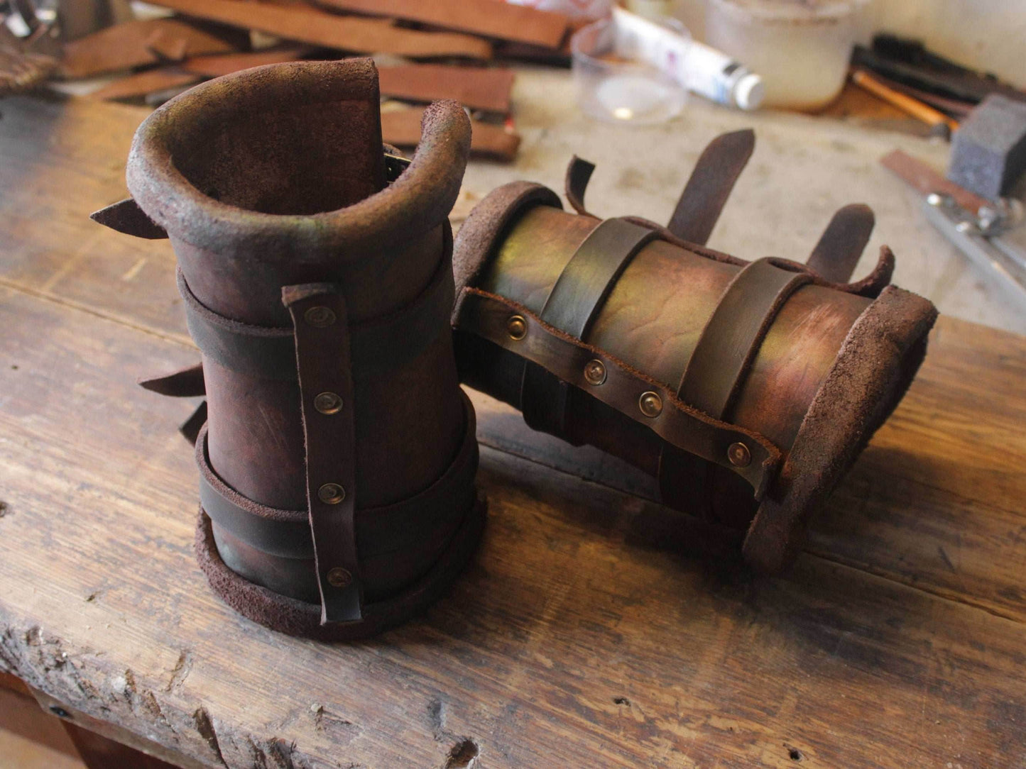 Viking leather bracers - Brown