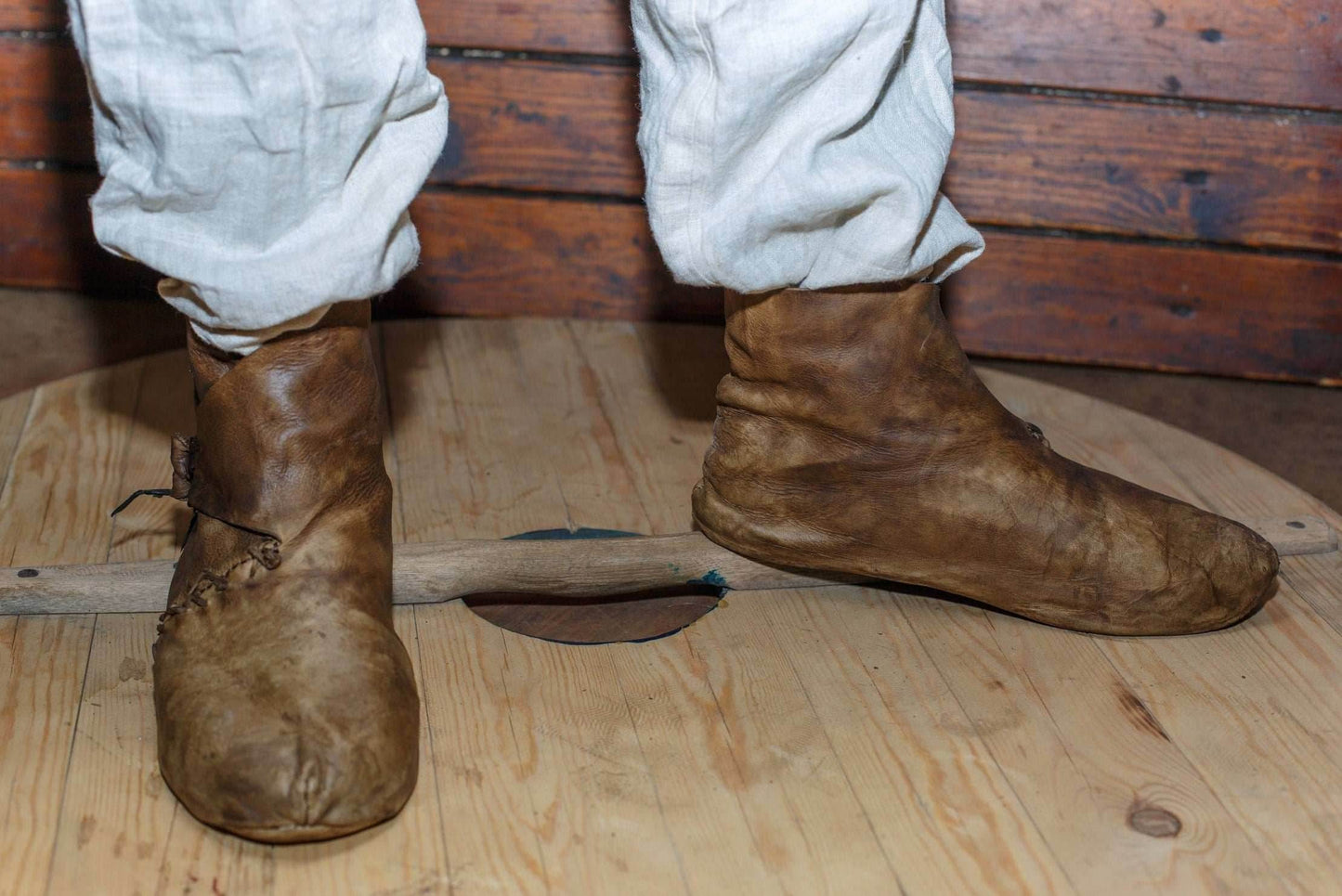 Medieval leather boots with soft sole - Beige (pictured) / 5