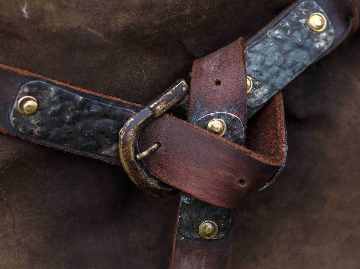 Medieval leather belt with metal plates - brown (like on foto)