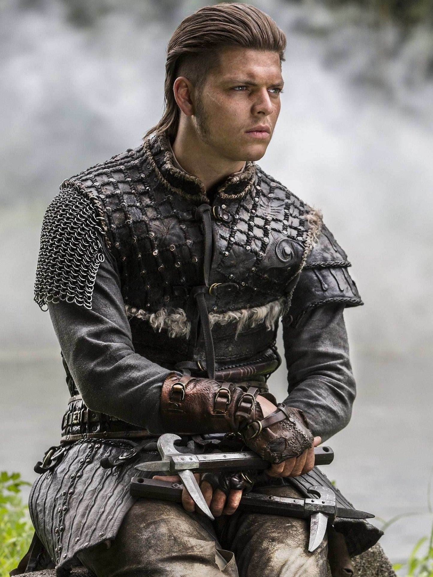 Ivar battler leather glove (Vikings) - one right-hand glove / Brown (as on photo)