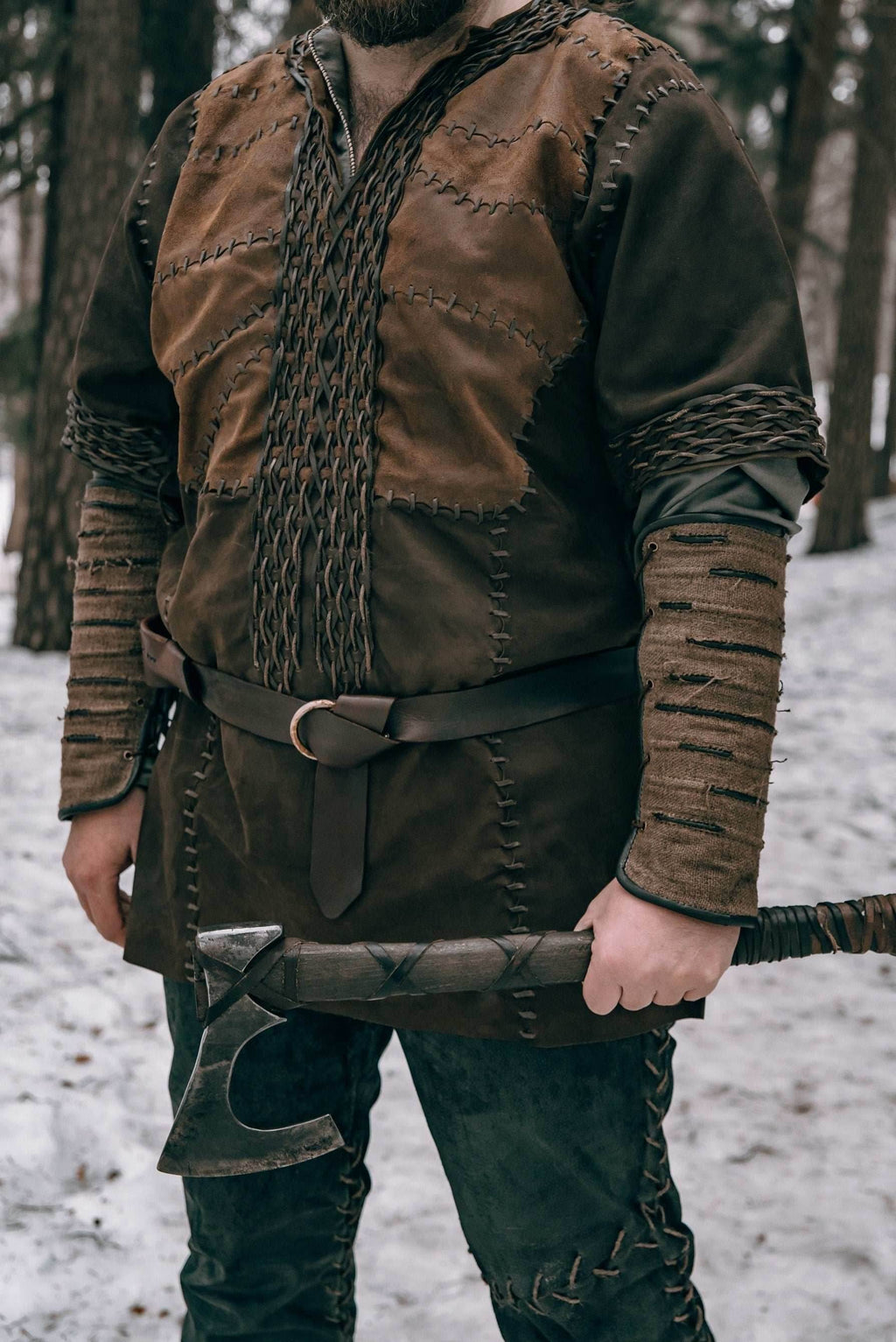 Viking leather bracers - brown (as pictured) / For two hands