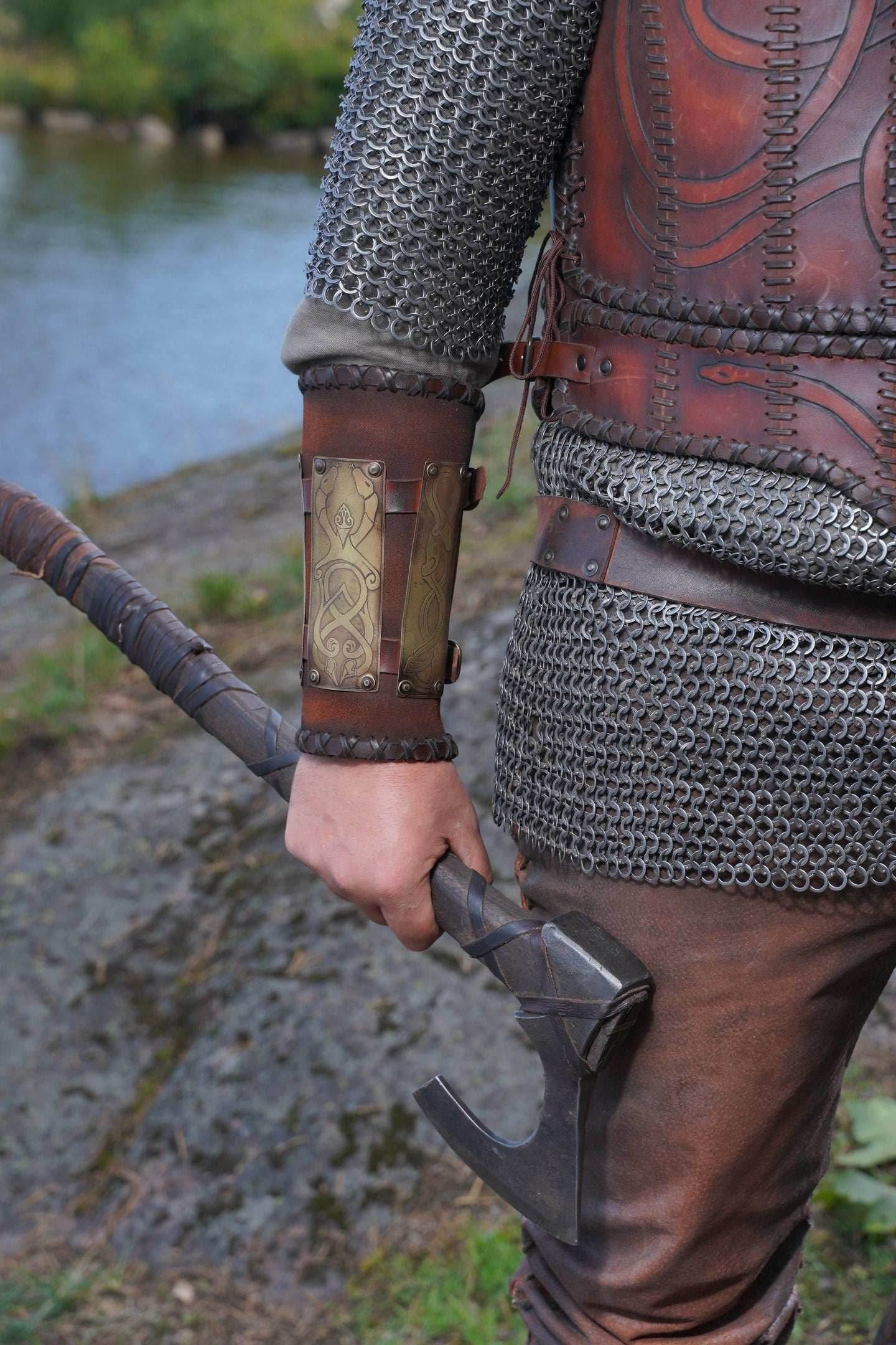 Viking bracers embossed - brown (as pictured) / For two hands