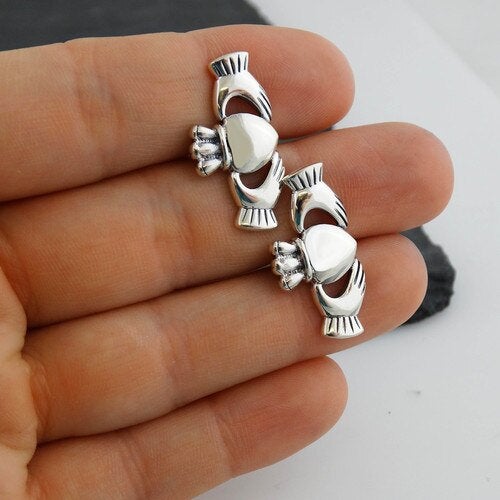 Fíorghrá Claddagh Cuff Links