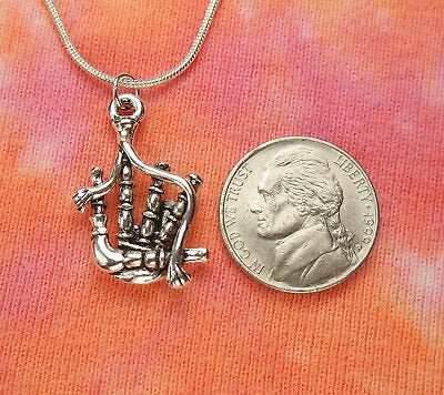 Tartan Bagpipes Necklace - 18