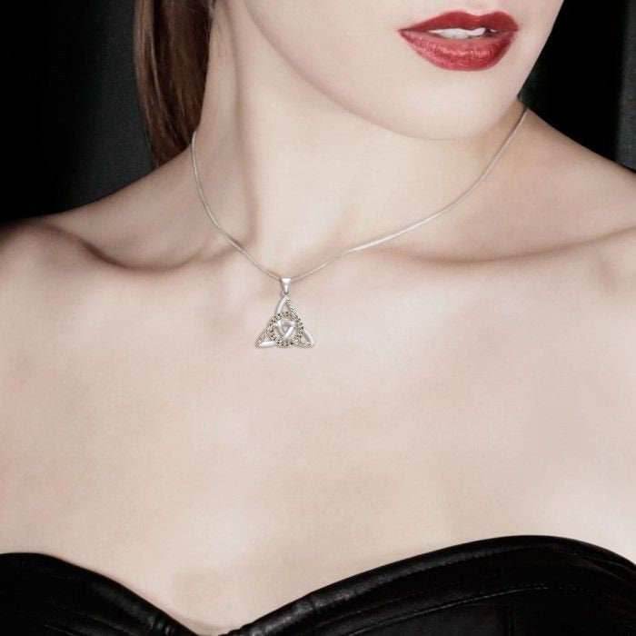 Larina Trinity Knot Necklace - 18