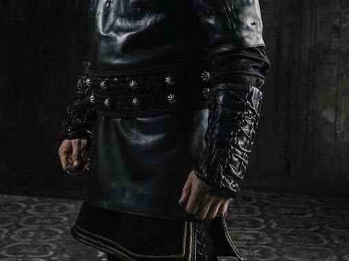 Ragnar medieval leather bracers (Vikings s3) - for one hand