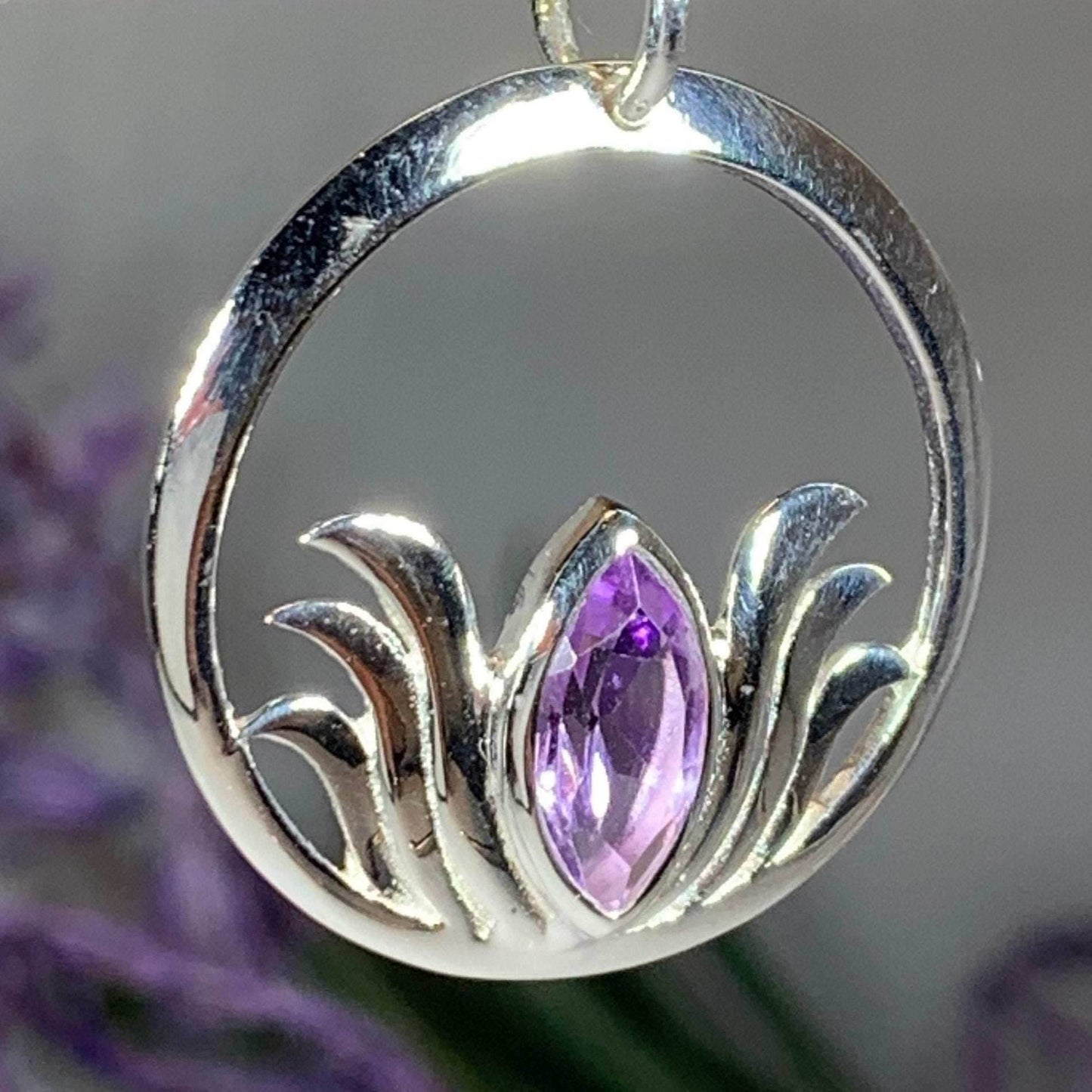 Lotus Amethyst Necklace - 18