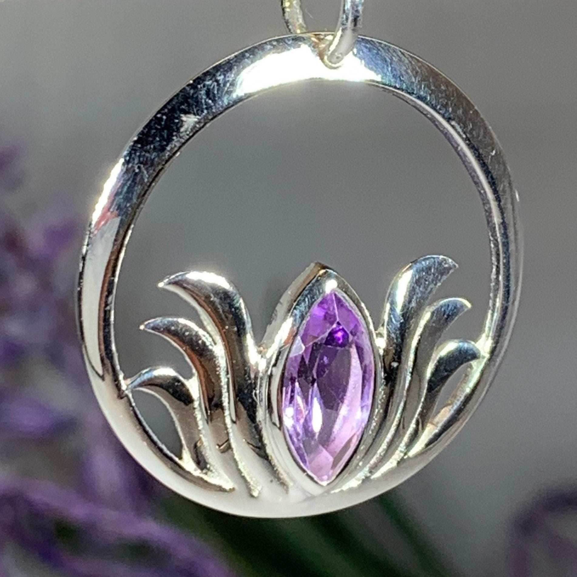 Lotus Amethyst Necklace - 18