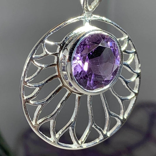 Lotus Flower Necklace - Amethyst
