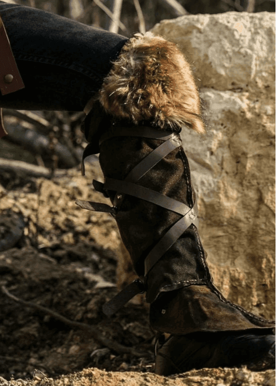 Medieval greaves with fur - 5