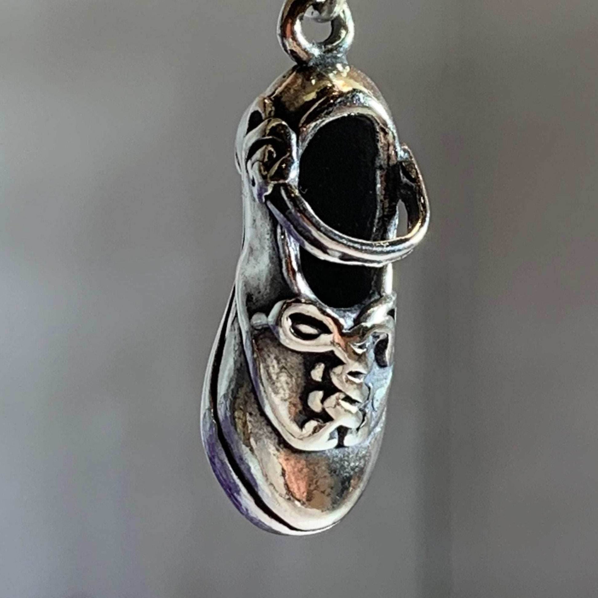 Lovely Irish Dance Shoe Necklace - 18