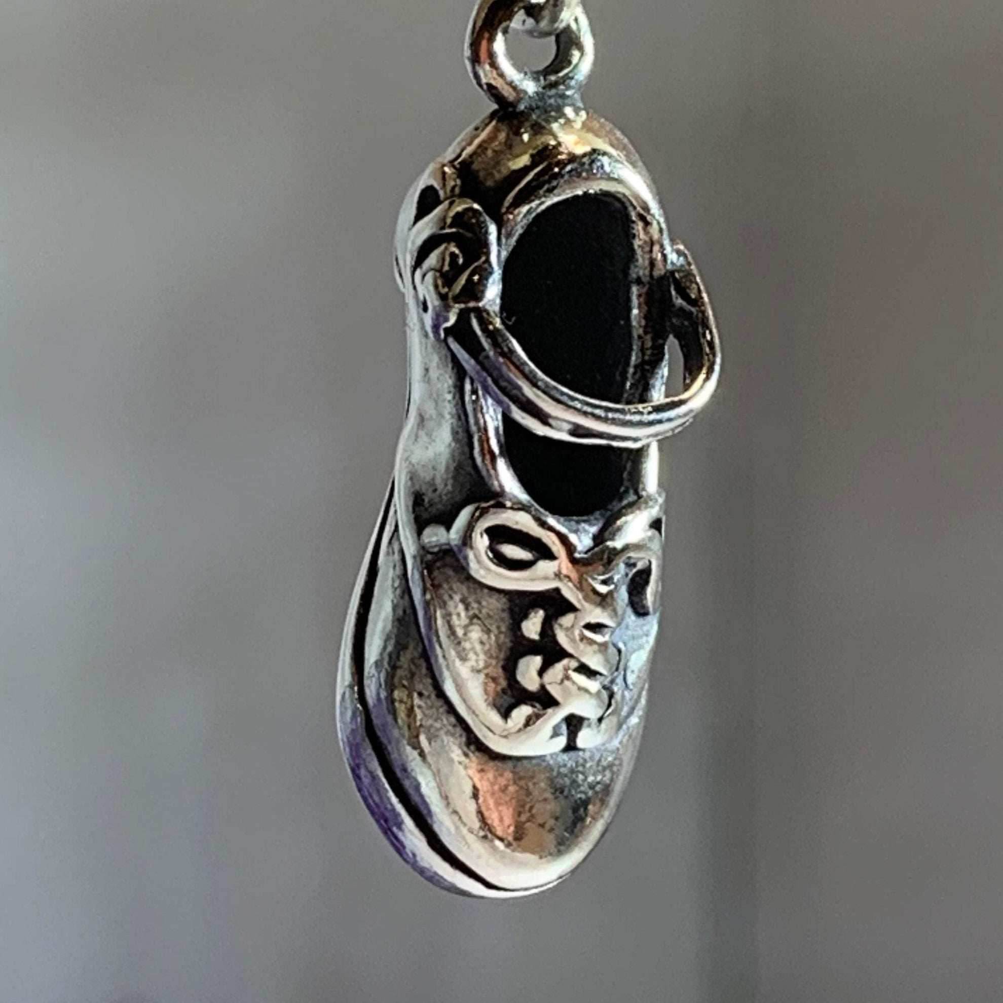 Lovely Irish Dance Shoe Necklace - 18