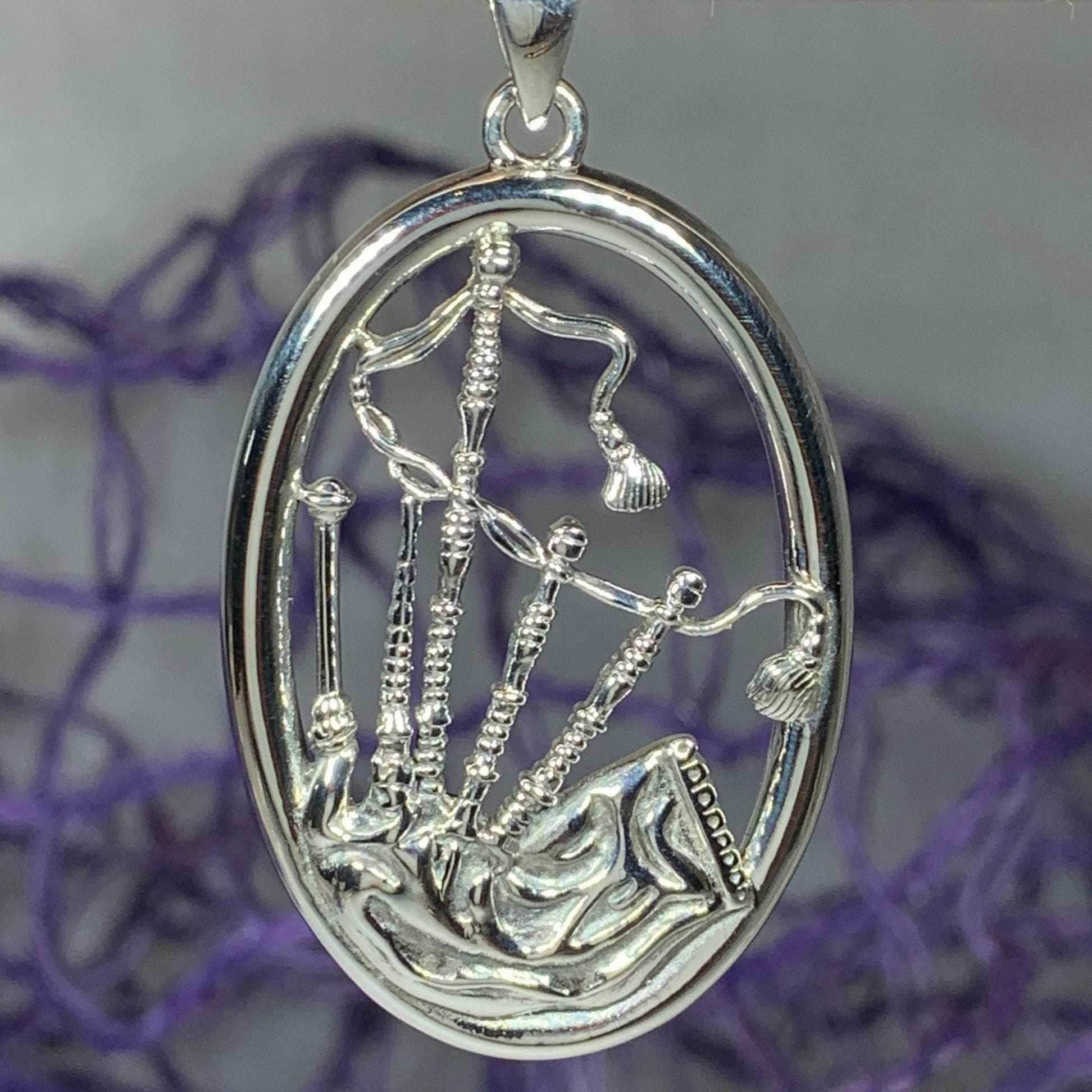 Bagpipes Forever Necklace - 18