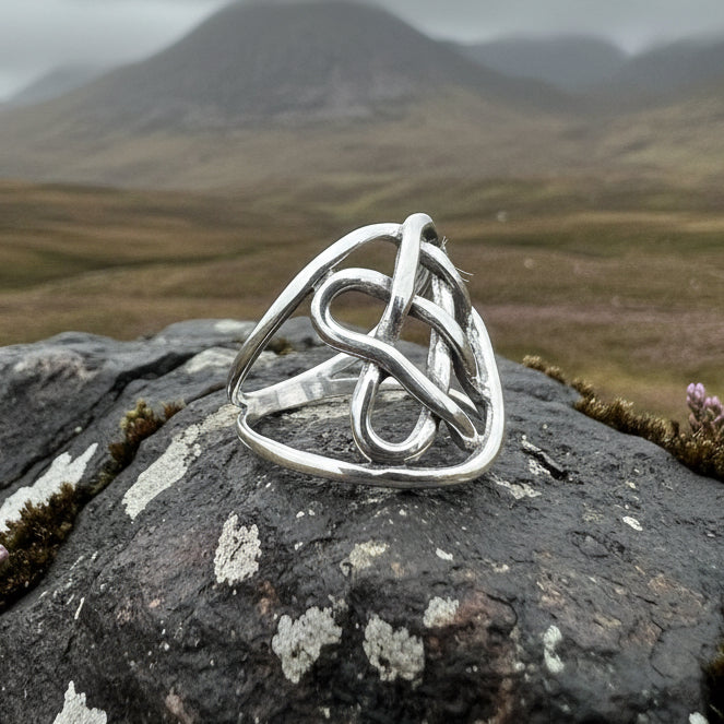 Classic Celtic Knot Ring
