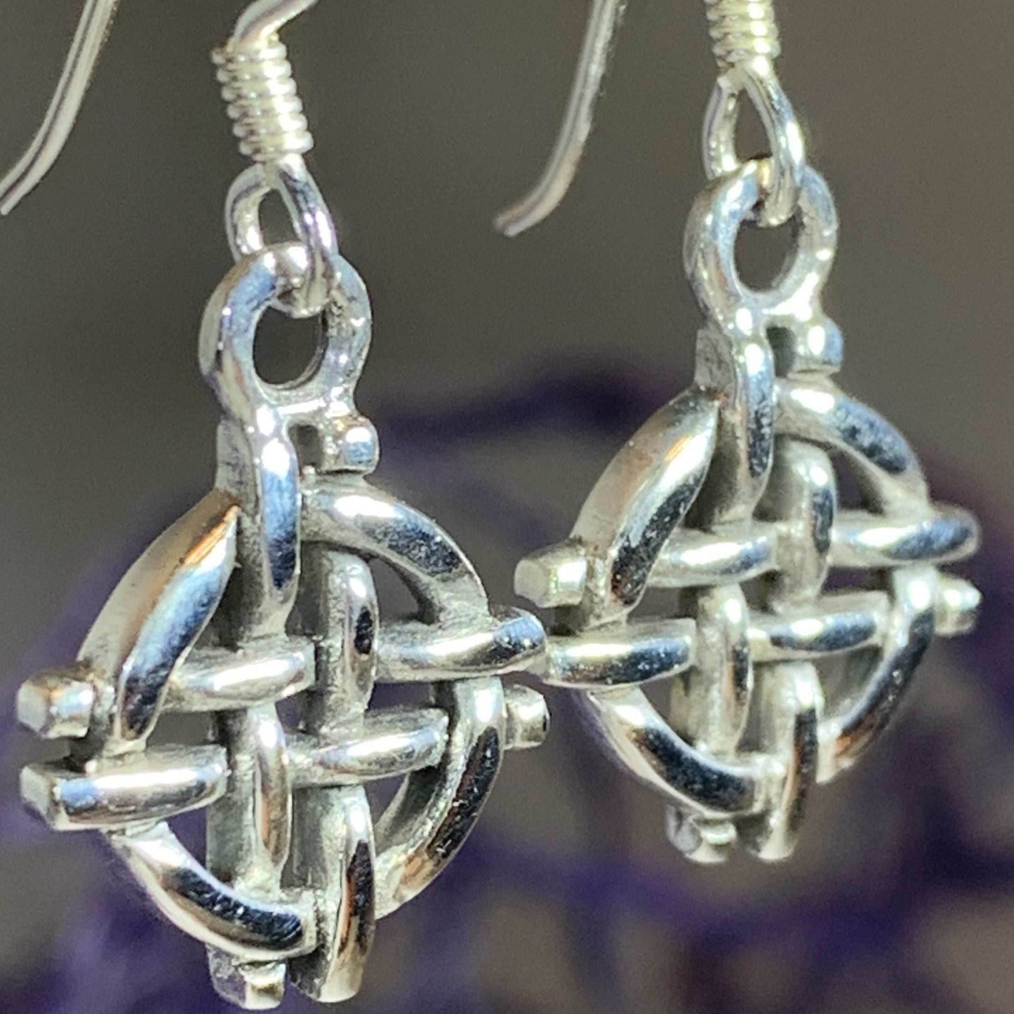 Shield Knot Earrings - 