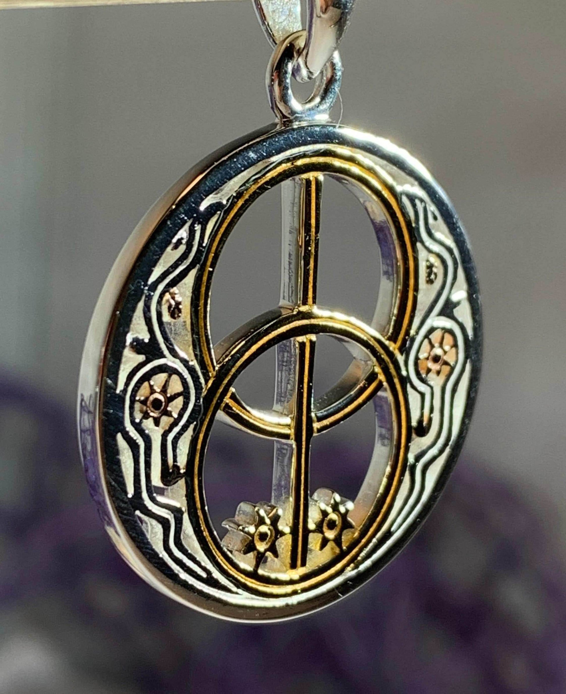 Reganne Chalice Well Necklace - 18