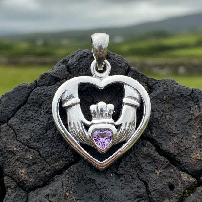 Claddagh Love Necklace