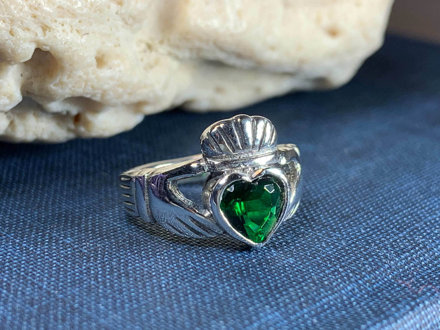Emerald Claddagh Ring - 6