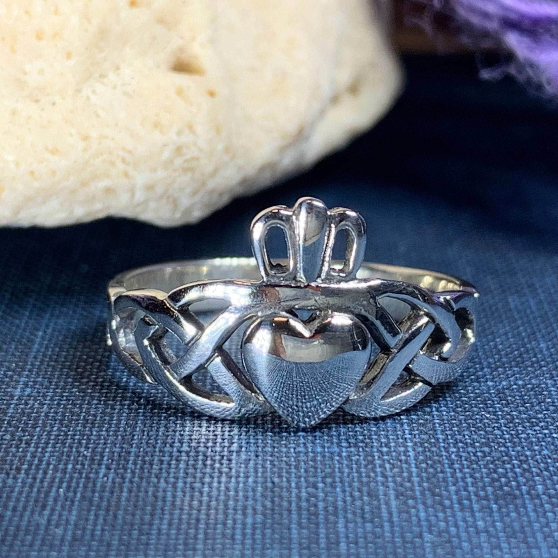 Irish Claddagh Trinity Knot Ring - 8
