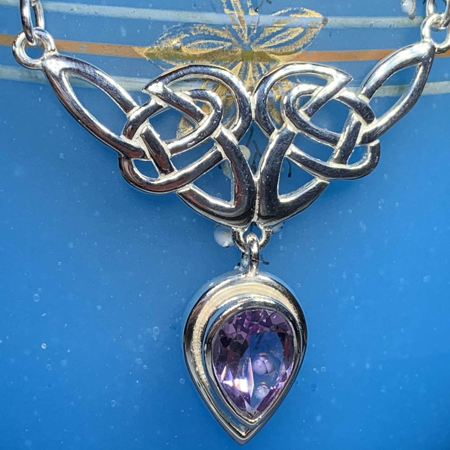 Ayn Celtic Knot Necklace - Amethyst