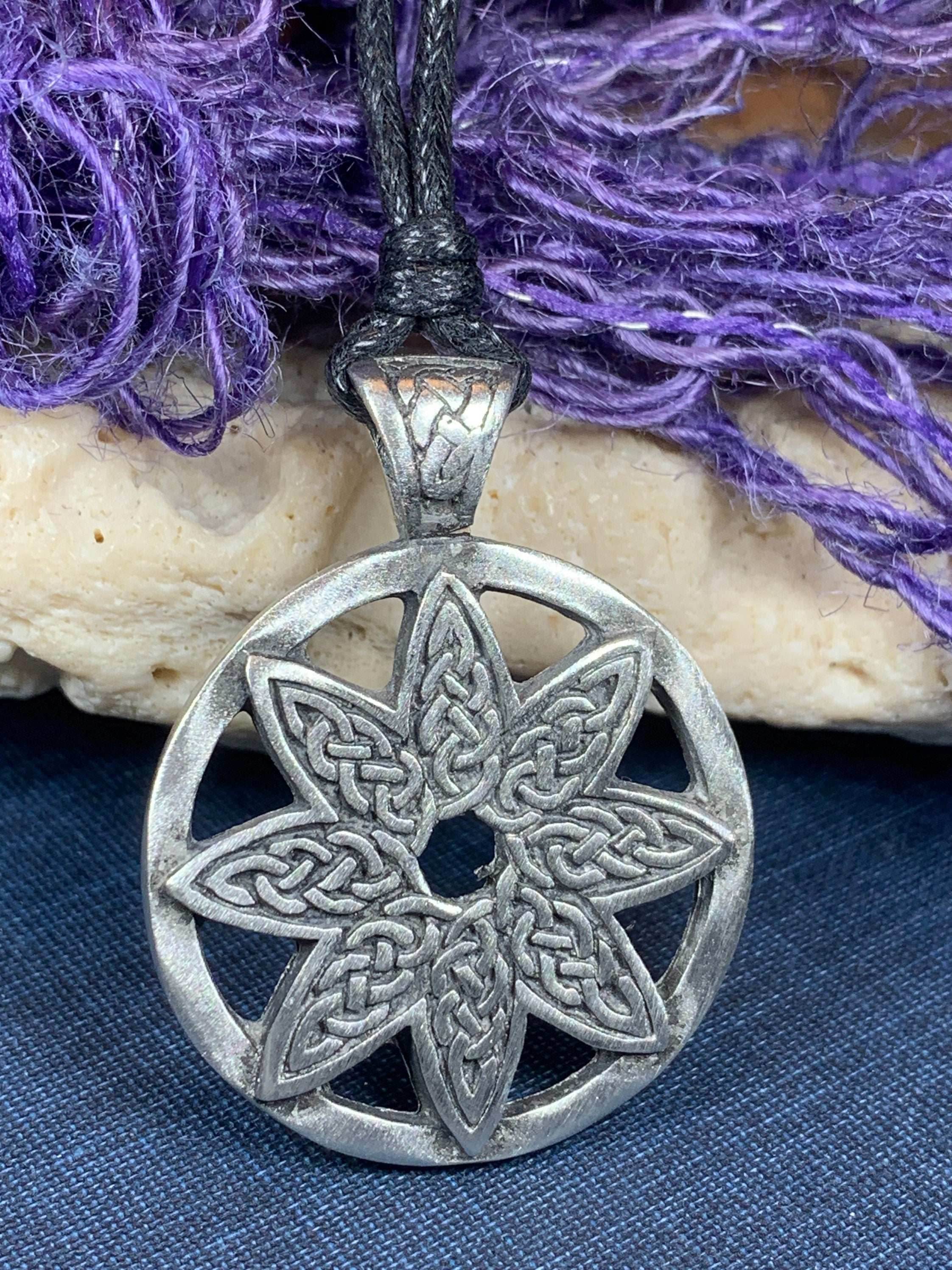 Celtic Knot Flower Necklace - 