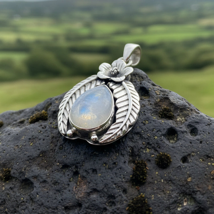 Celtic Leaf Necklace