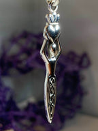 Danu Claddagh Necklace - 18