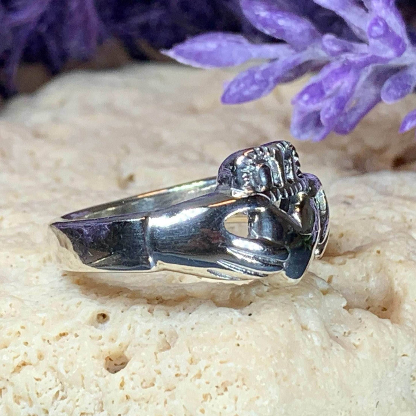 Castlerea Claddagh Ring - 4