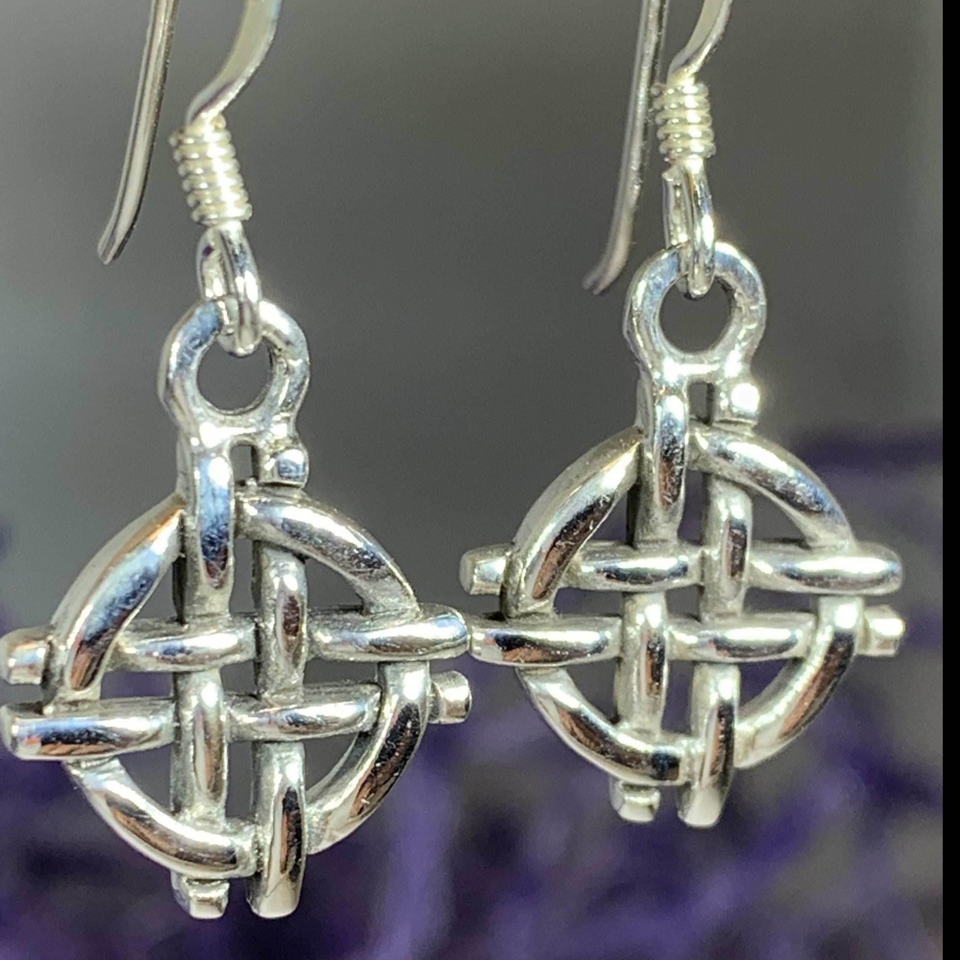 Shield Knot Earrings - 