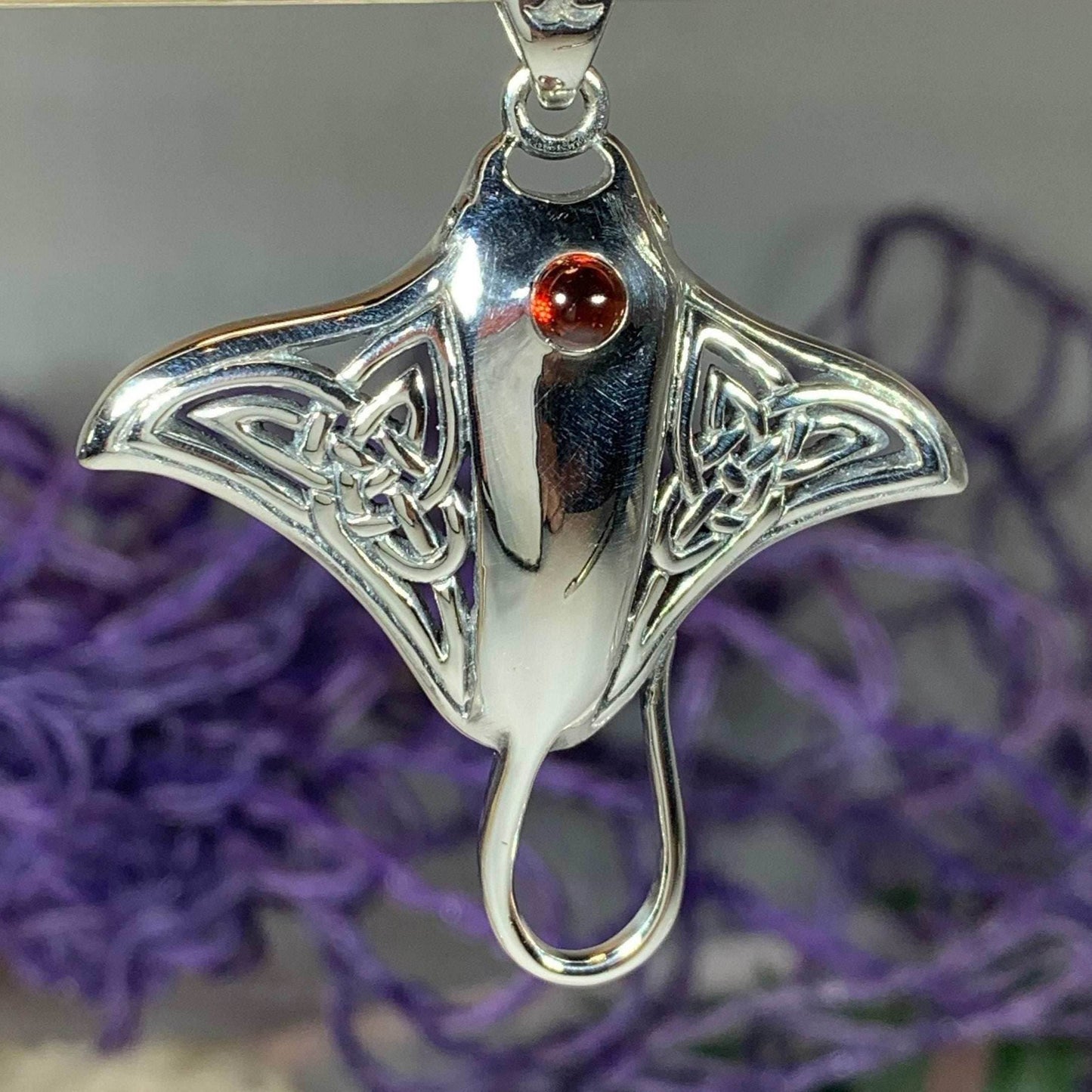 Celtic Manta Ray Necklace - 18 / Amethyst