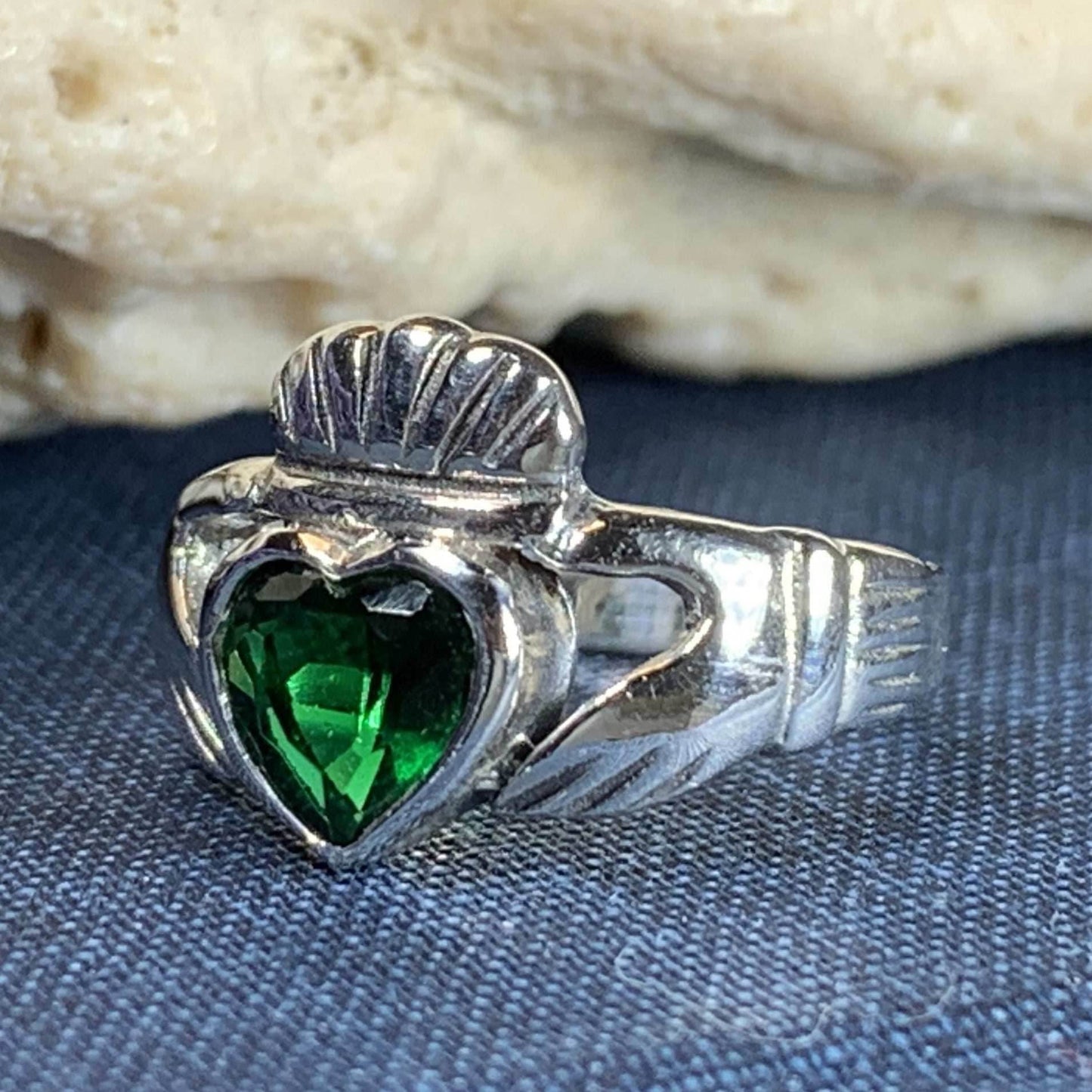 Emerald Claddagh Ring - 6