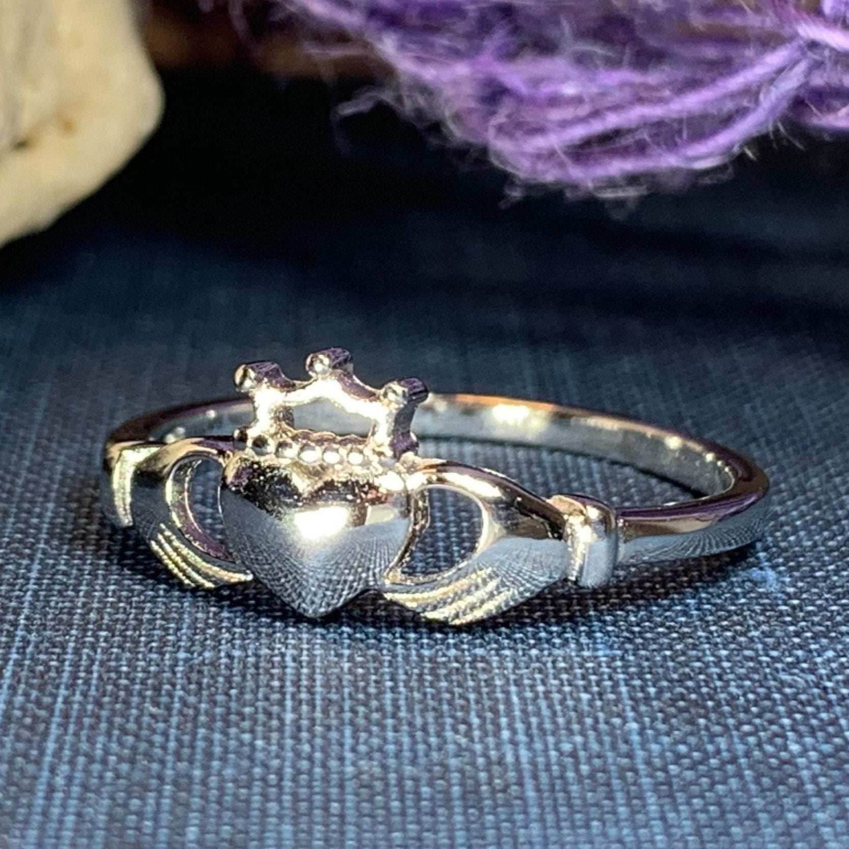 Bantry Claddagh Ring - 4