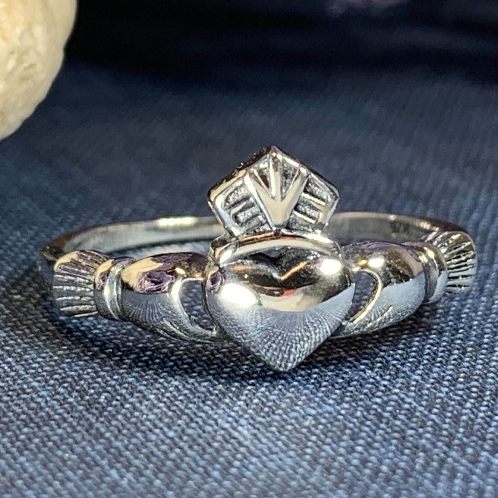 Dunlavin Claddagh Ring - 5