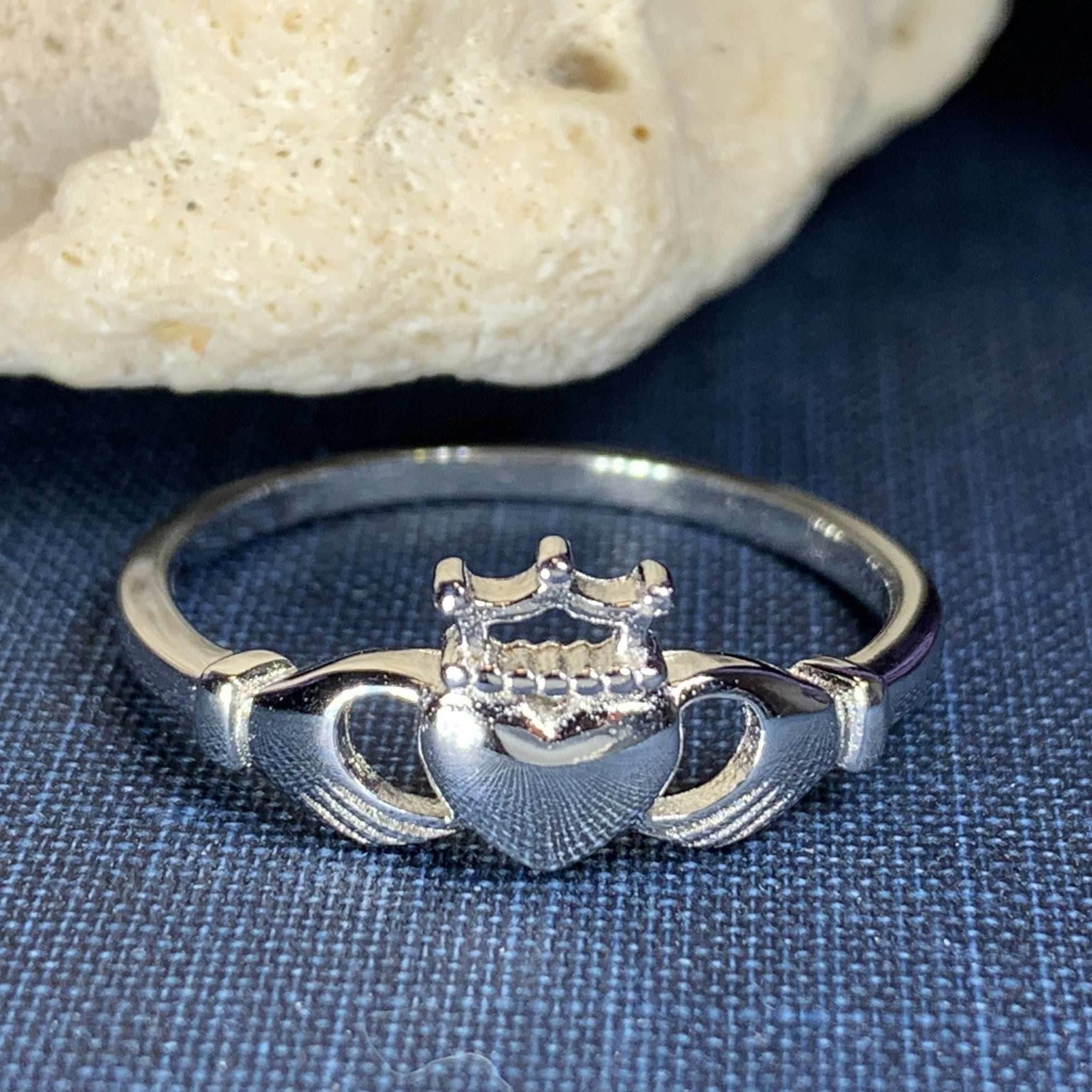 Bantry Claddagh Ring - 4