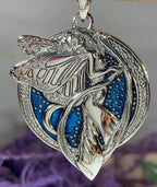 Blue Fairy Necklace - 18