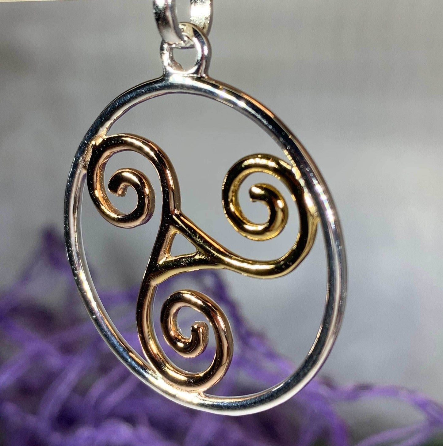 Arawn Celtic Spiral Necklace - 18