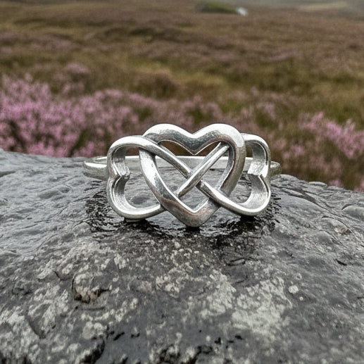 Milis Celtic Heart Ring