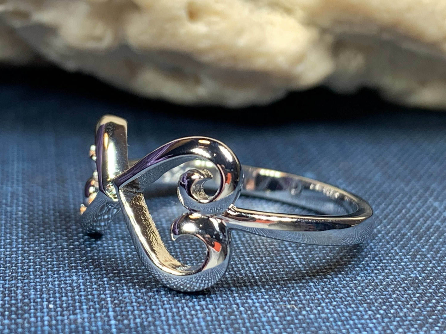 Celtic Infinite Love Heart Ring - 4