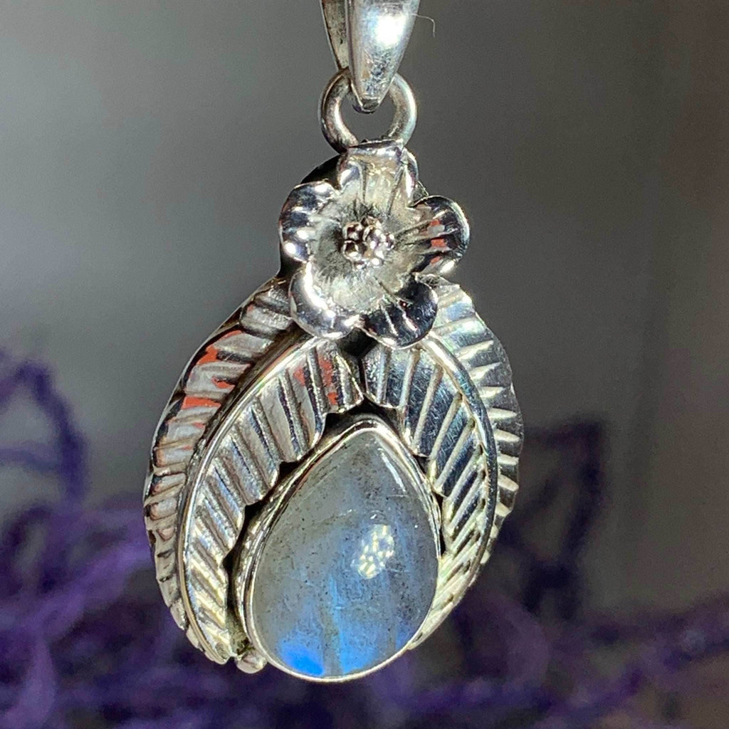 Celtic Leaf Necklace - Labradorite